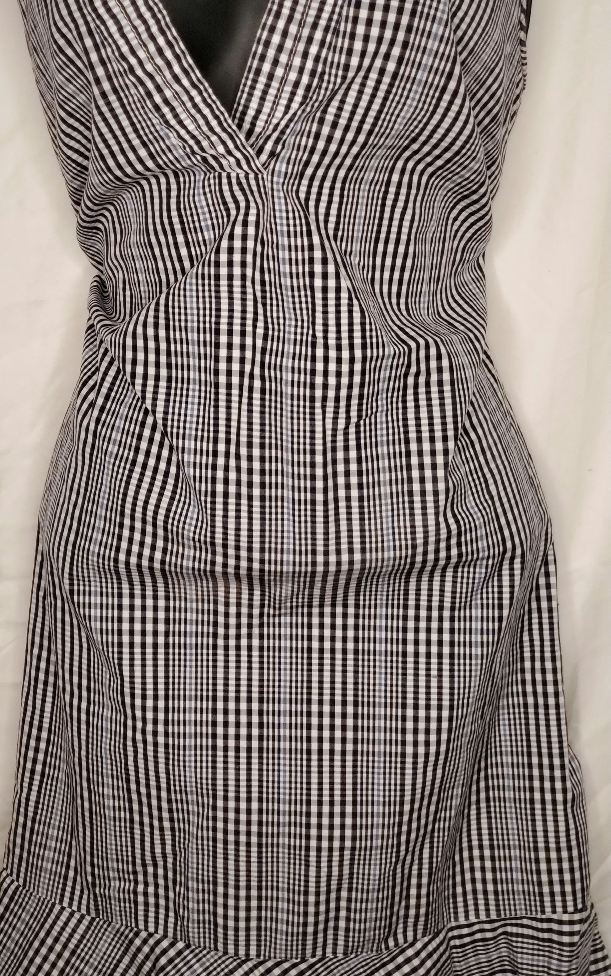 J Crew black and white v cut above knee dress size 8 image 5