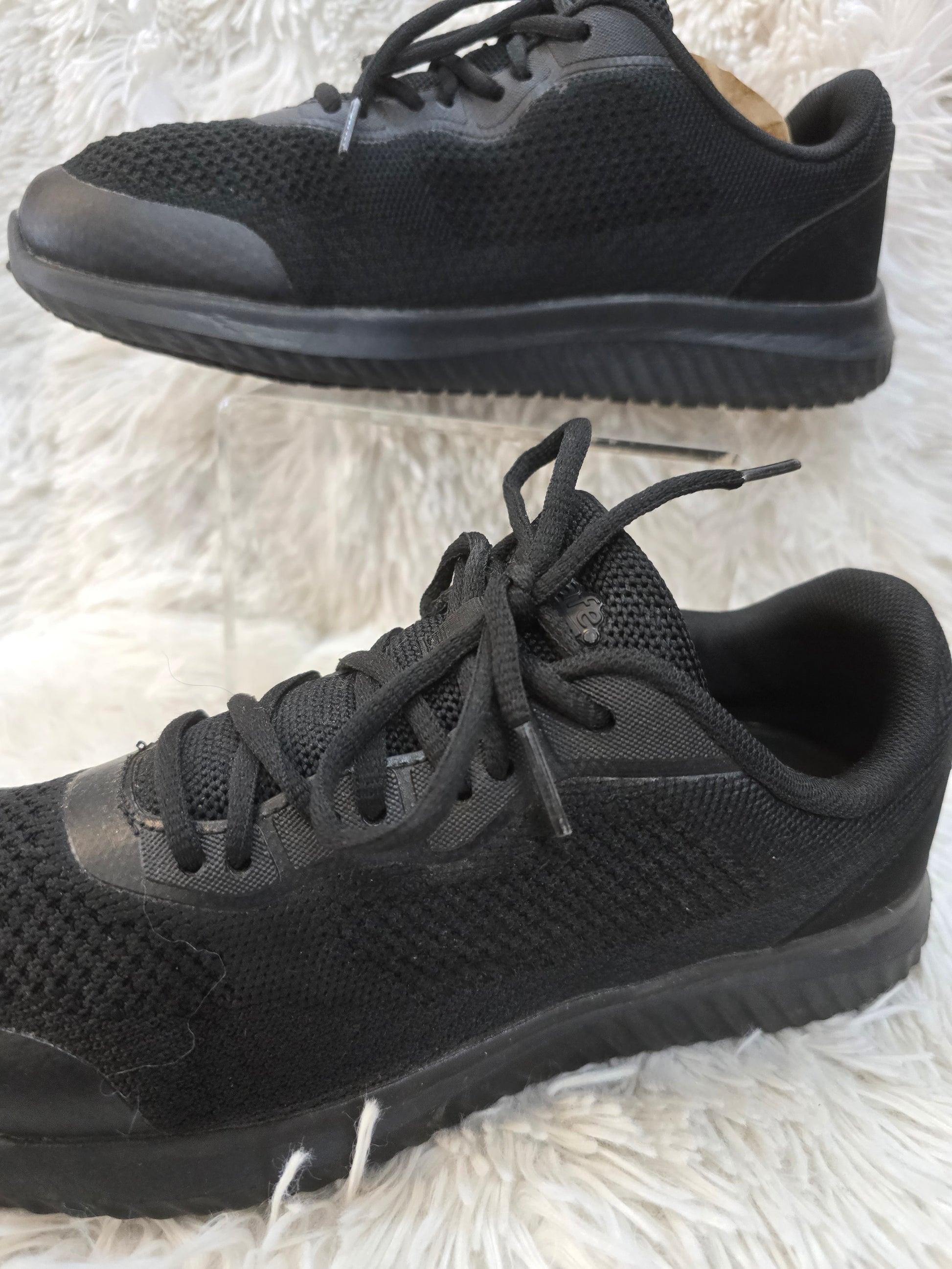 Tredsafe black nonslip shoe MEN SIZE 9 image 7