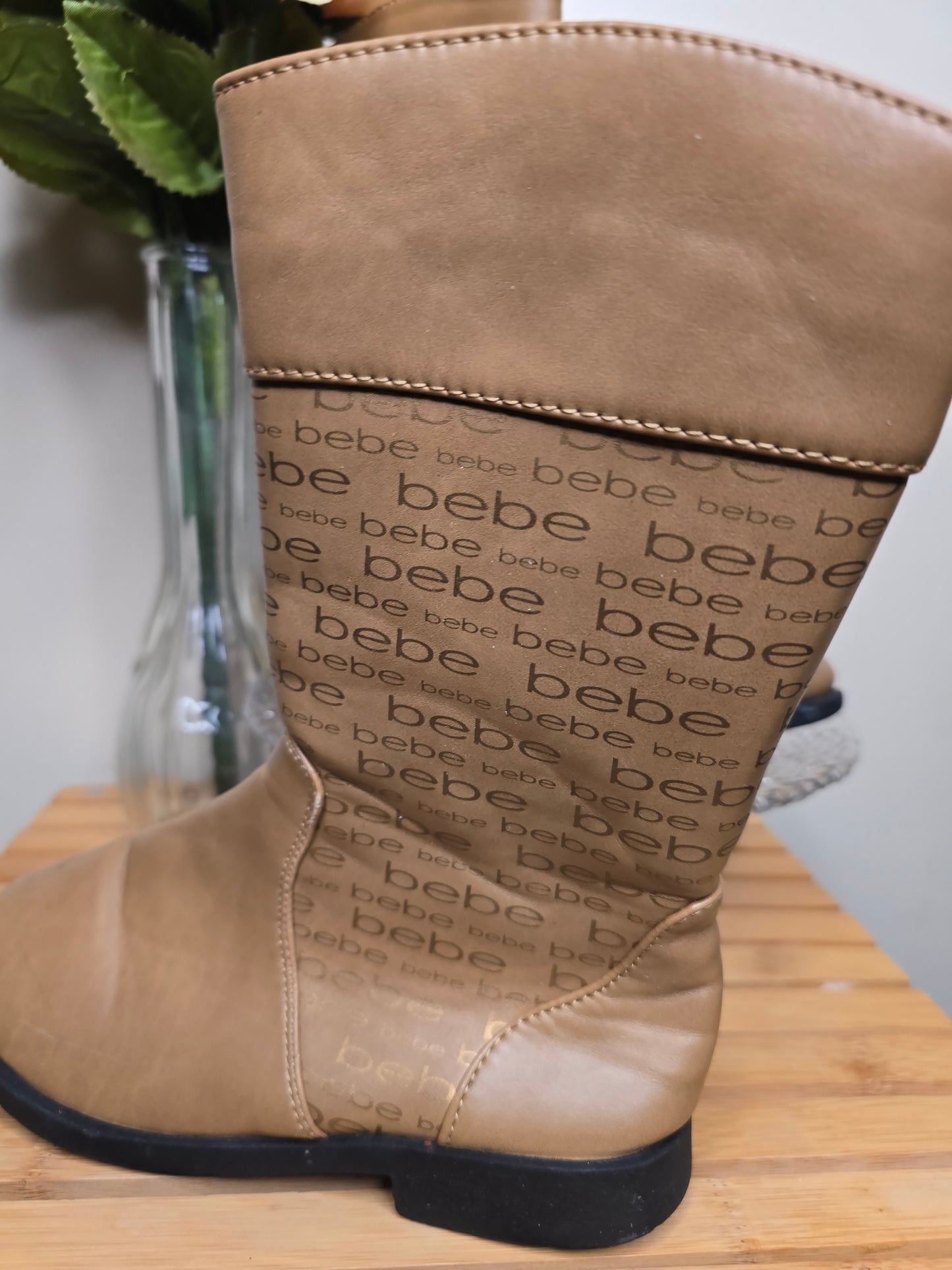 Girl boots Bebe size 12 image 3