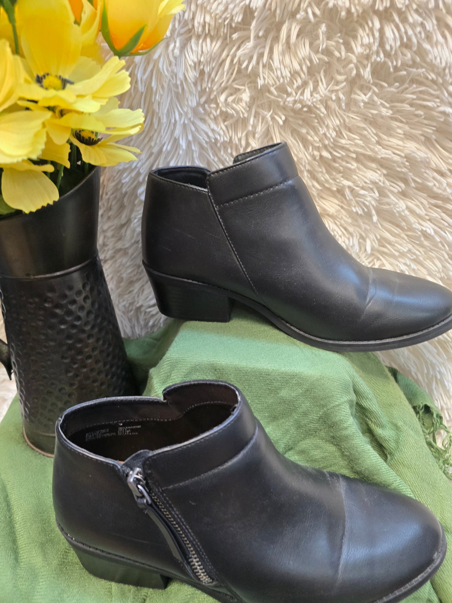 Time and true ankle boots size 8 image 4