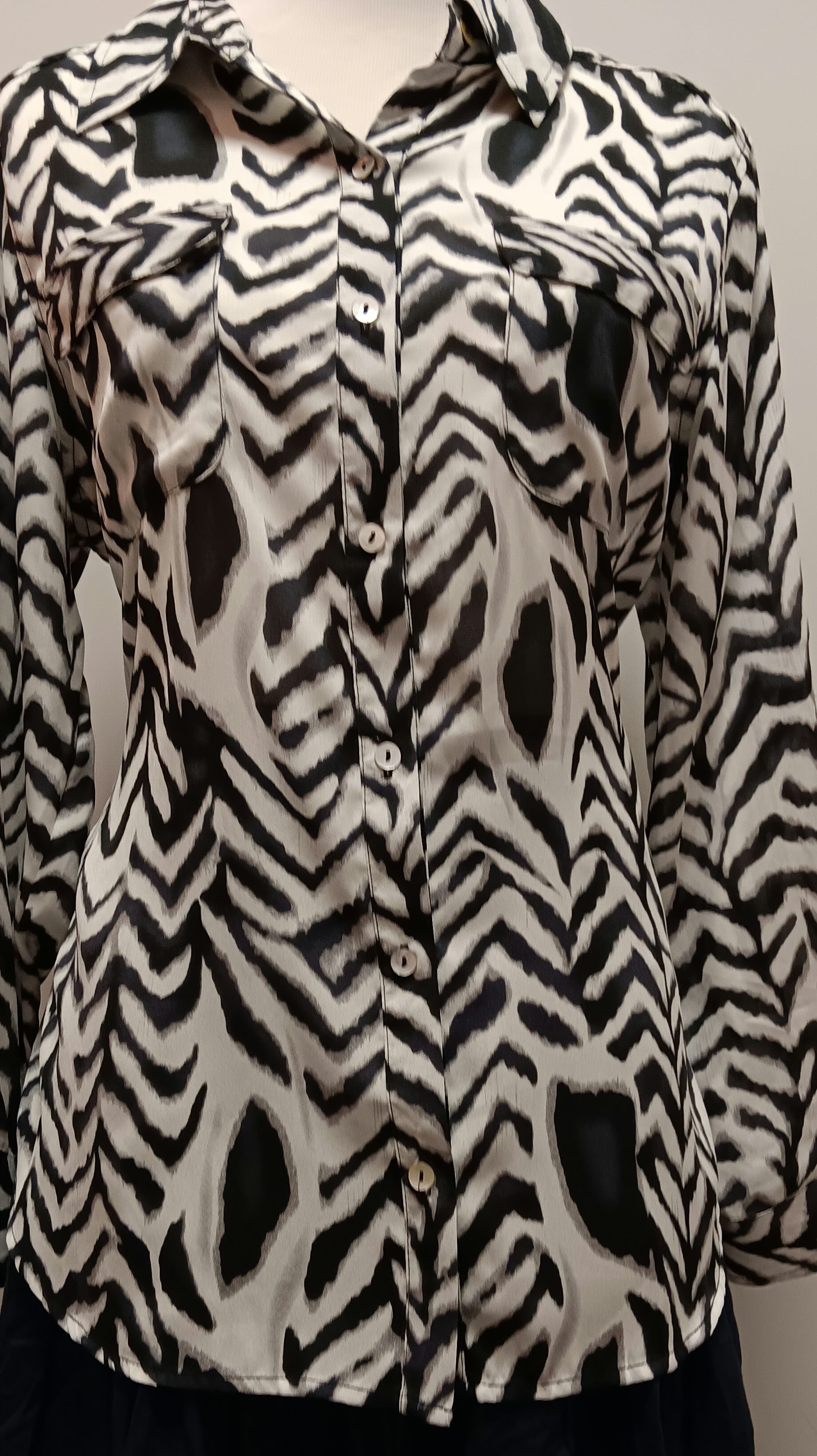 Zebra stripes dress barn blouse new with tag size 1X image 2