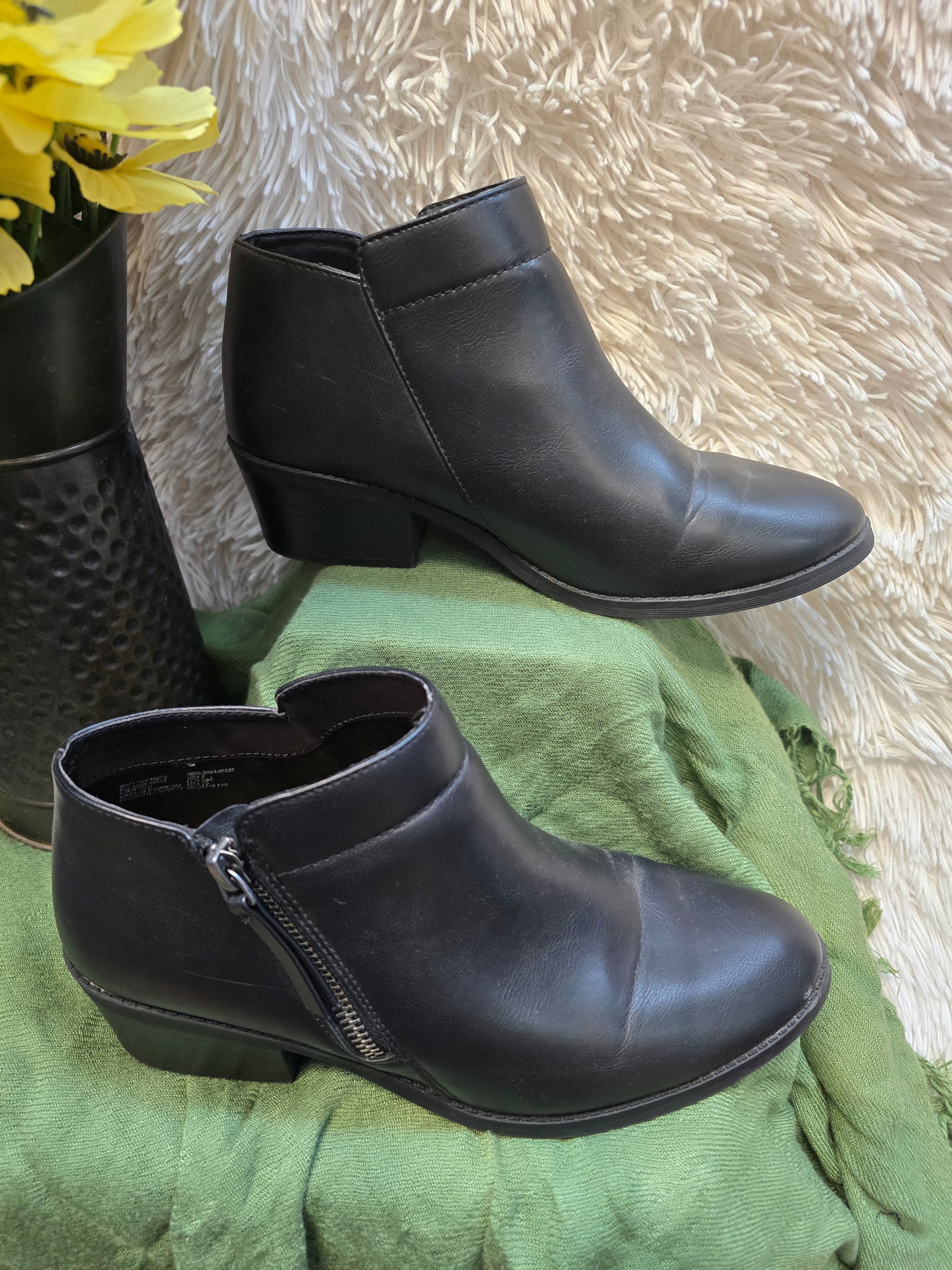 Time and true ankle boots size 8 image 5