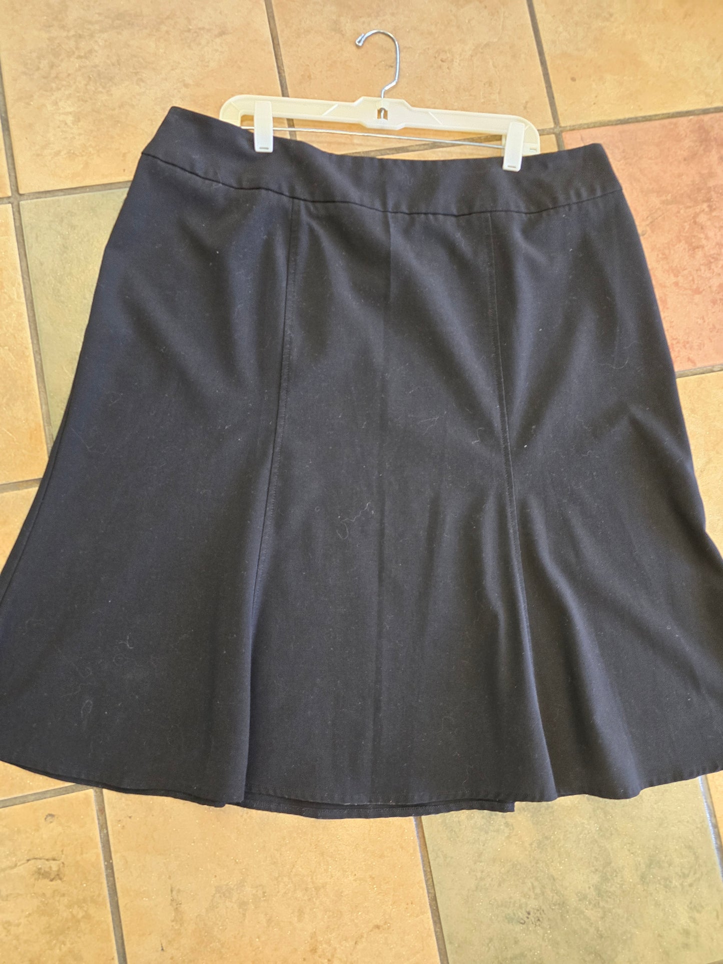 Avenue stretch Knee length flare skirt size 18 image 0