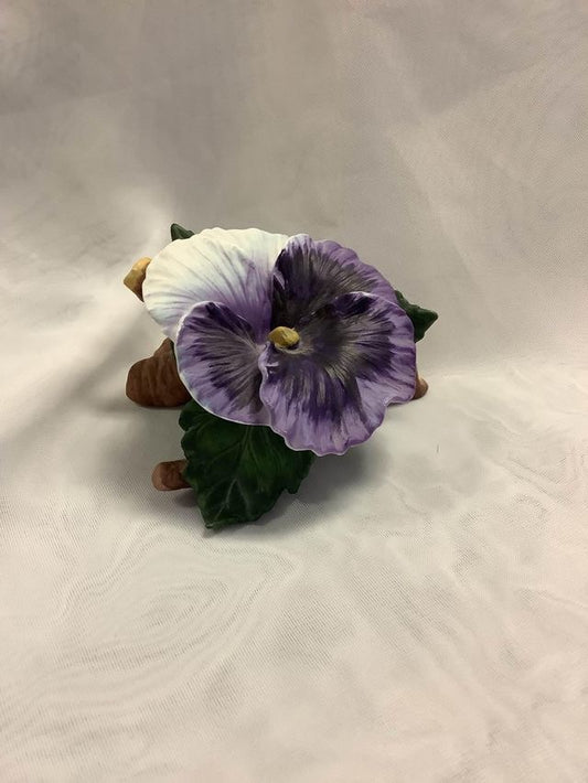 Pansy flower statue 2.5 inches long image 0