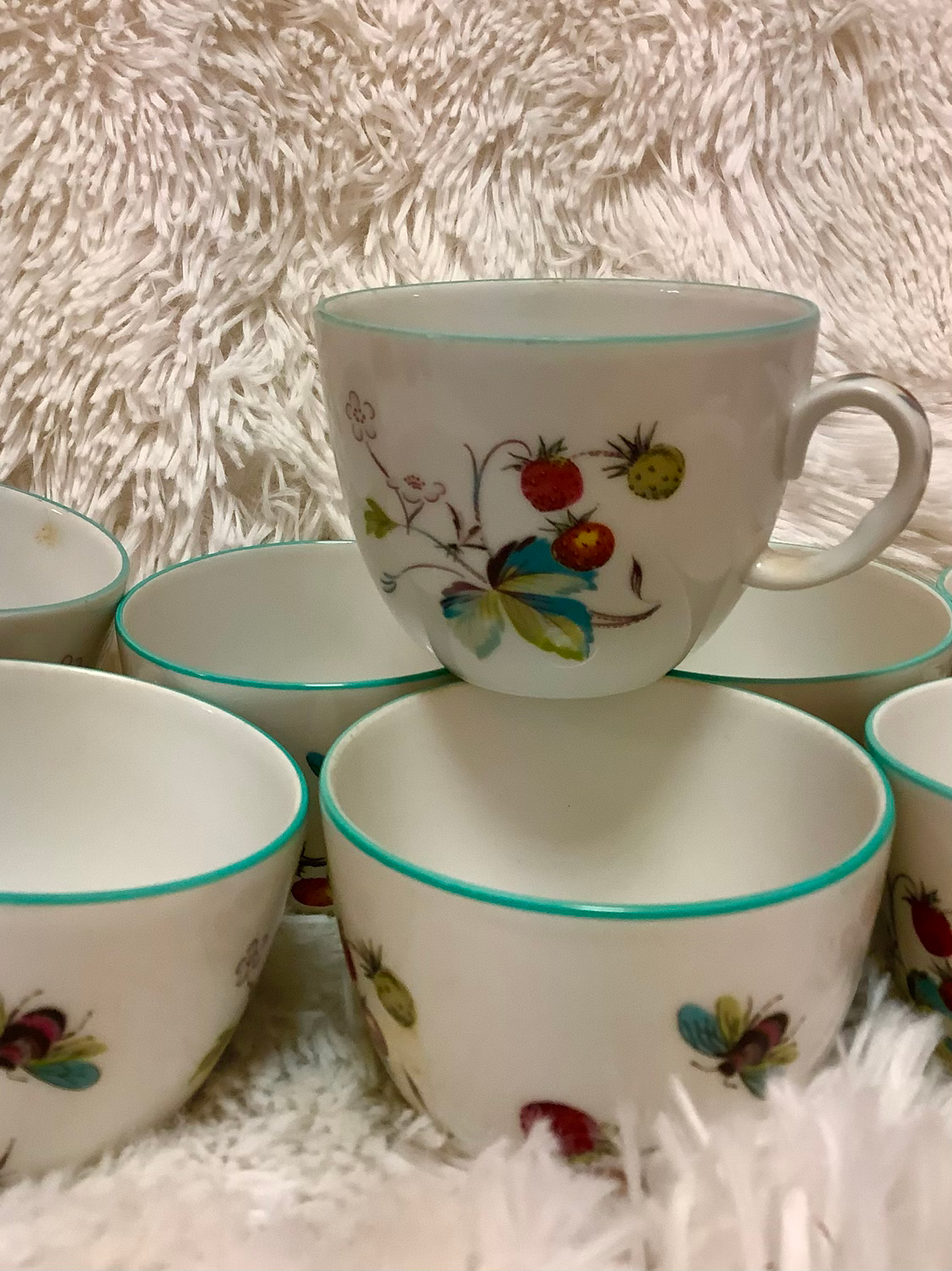 royal worcester flameproof porcelain strawberry fair cups set of 8 image 2