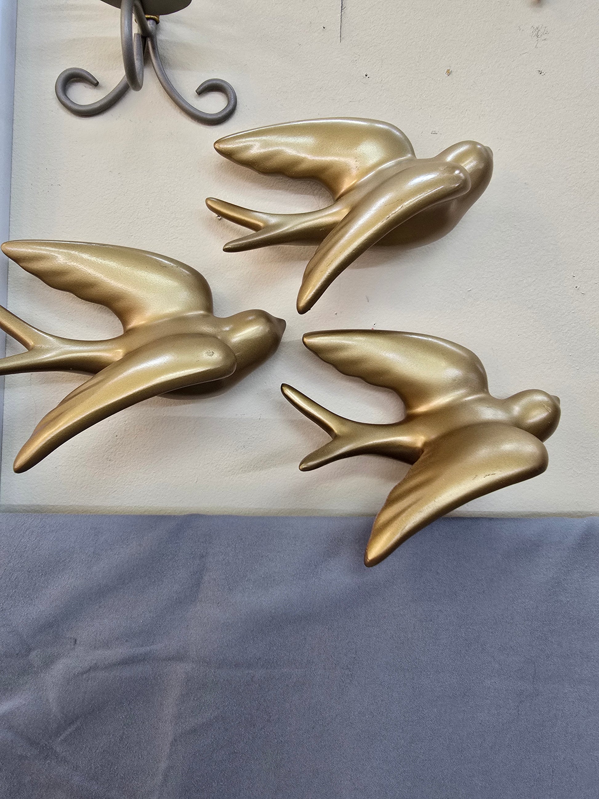 Set of 3 gold color wall decor birds image 4