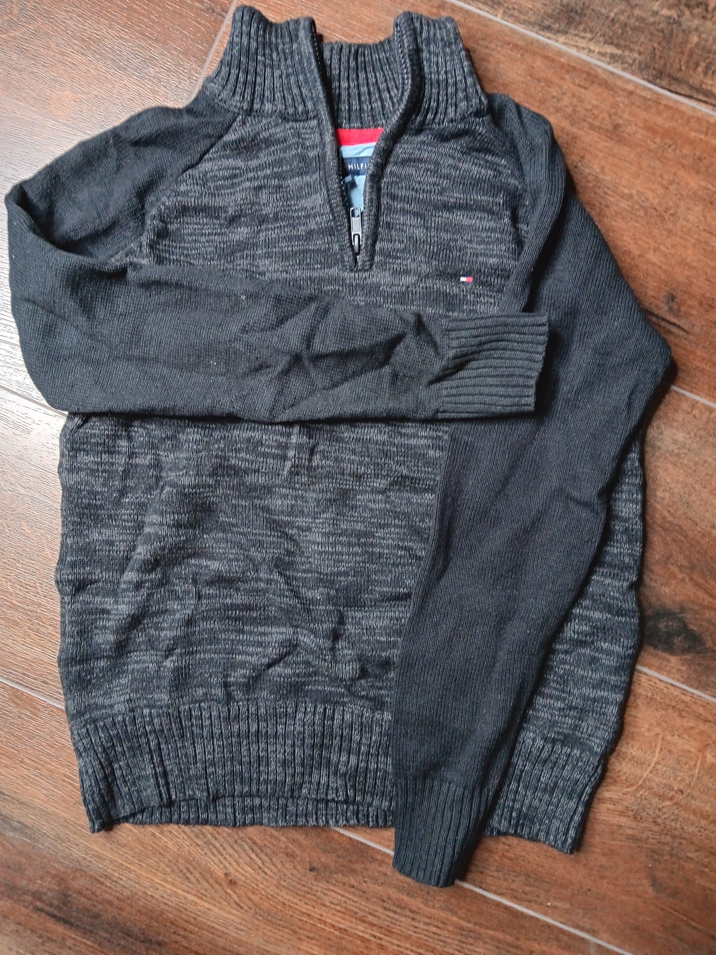 Tommy hilfiger boy cardigan 12/14 set of 2 image 0