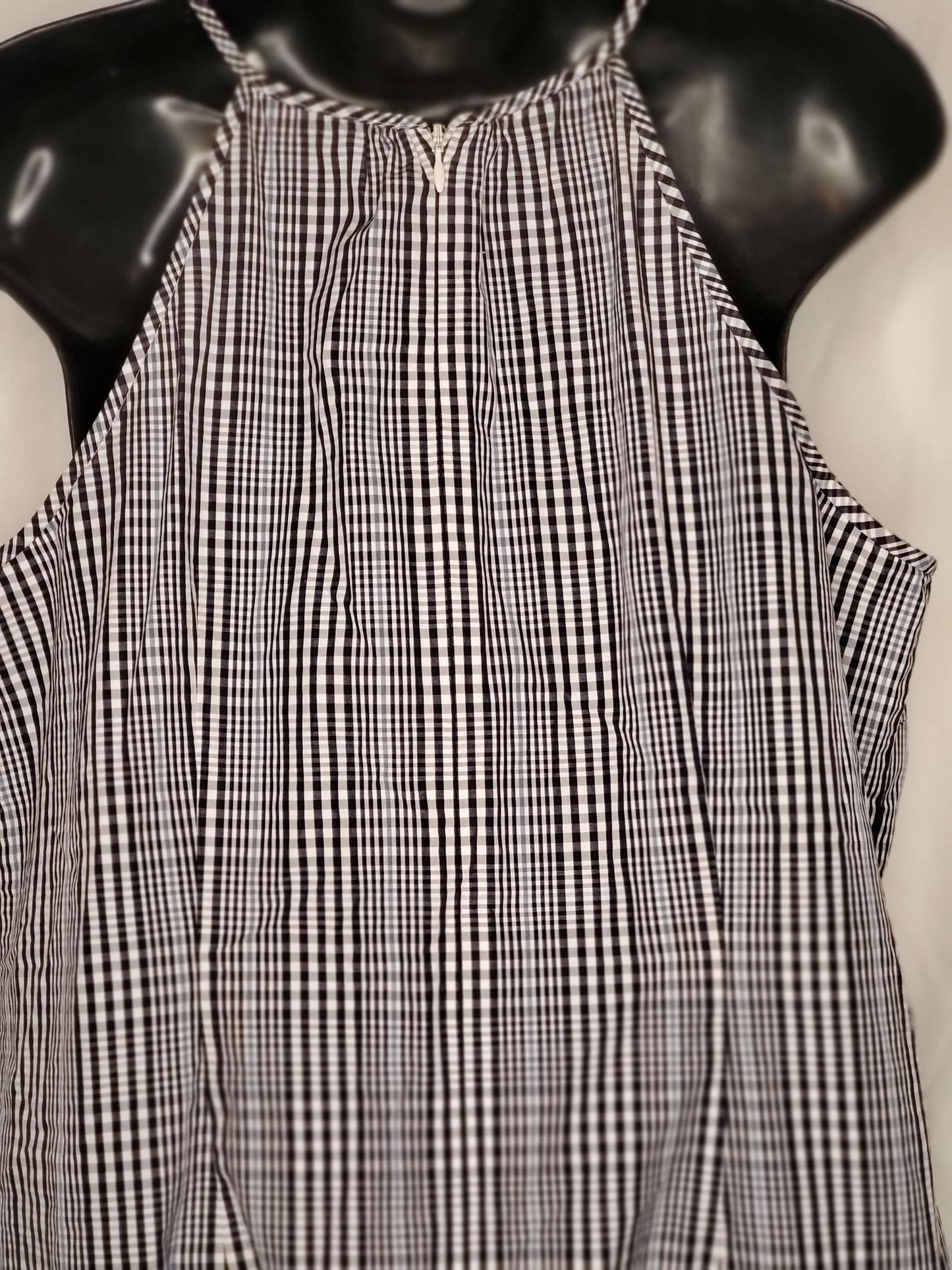 J Crew black and white v cut above knee dress size 8 image 3