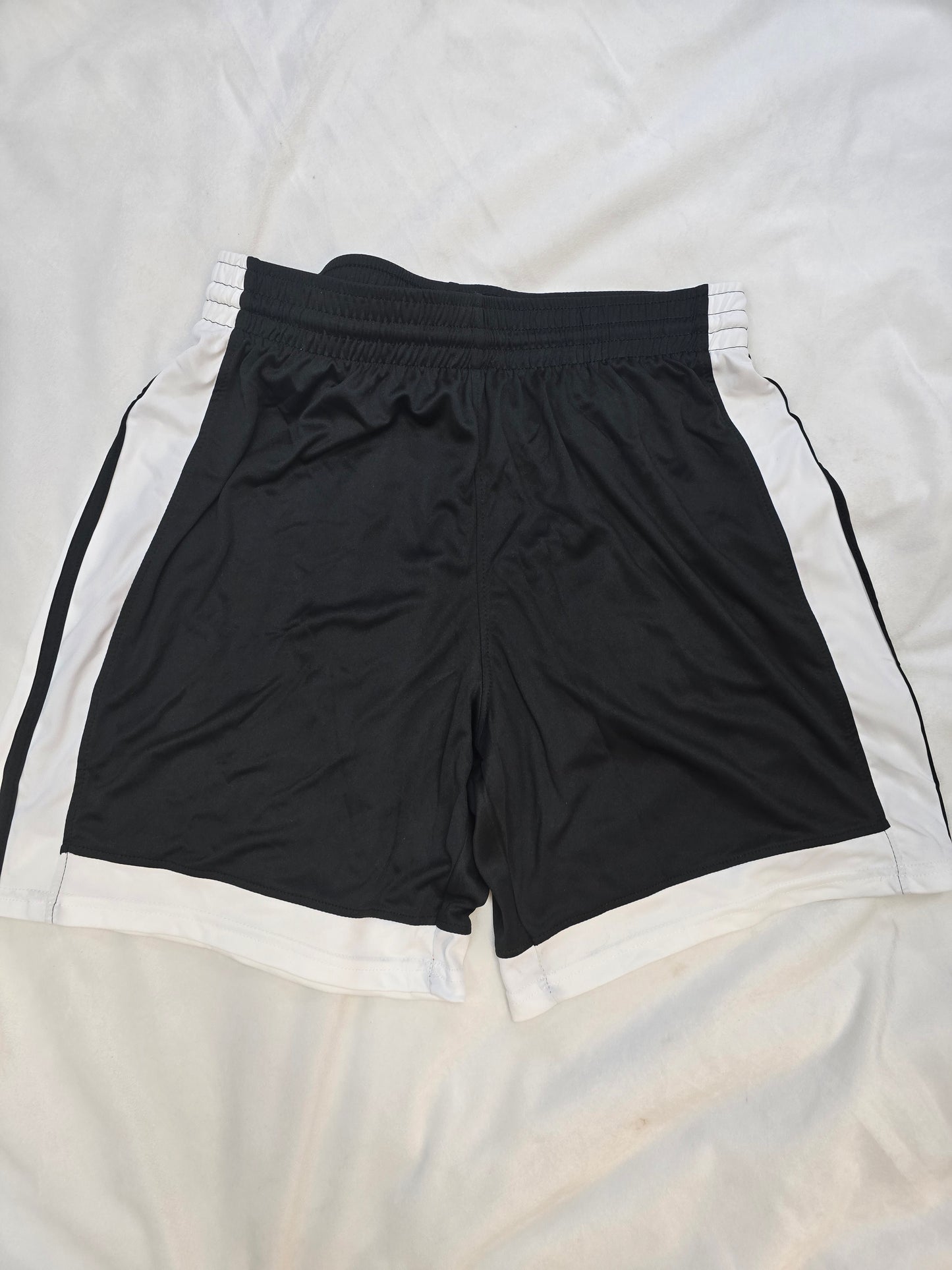 Set of 2 black and white boy shorts size L image 1