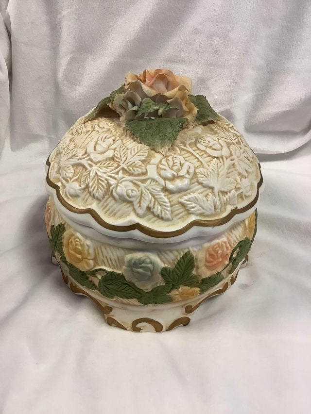 Vintage Two piece ceramic cover dish/powder dish/jewelry holder image 1