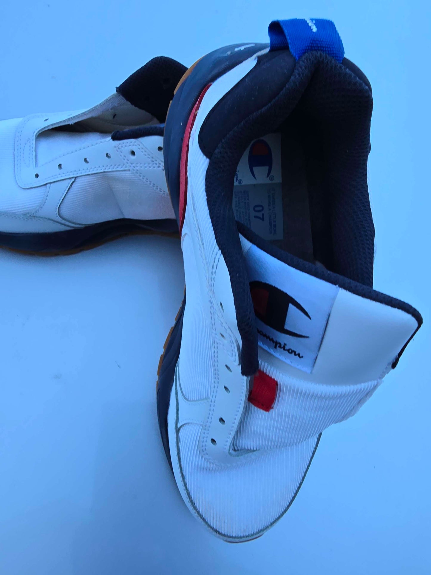 Champion classic sneaker size 7y image 2