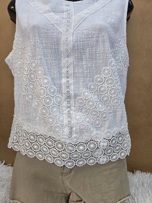 White summer blouse size L image 1