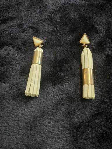 Earring image 0