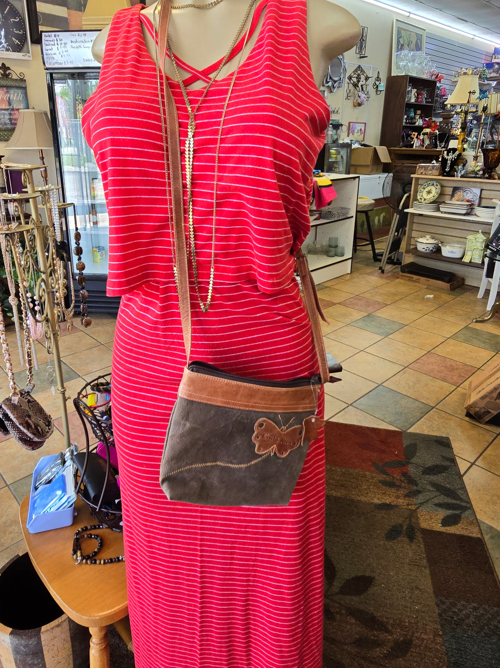 Crossbody purse/bag image 0