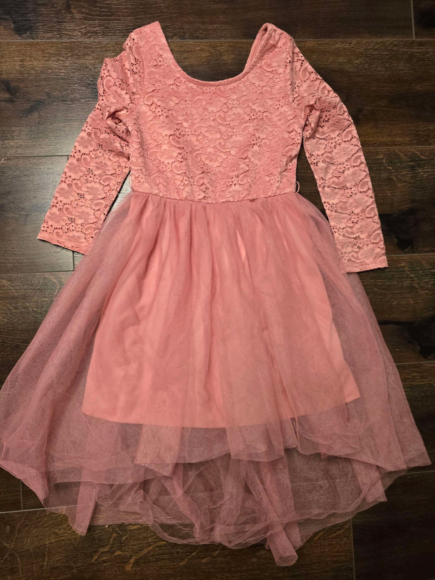 Girl dress size 8 image 0