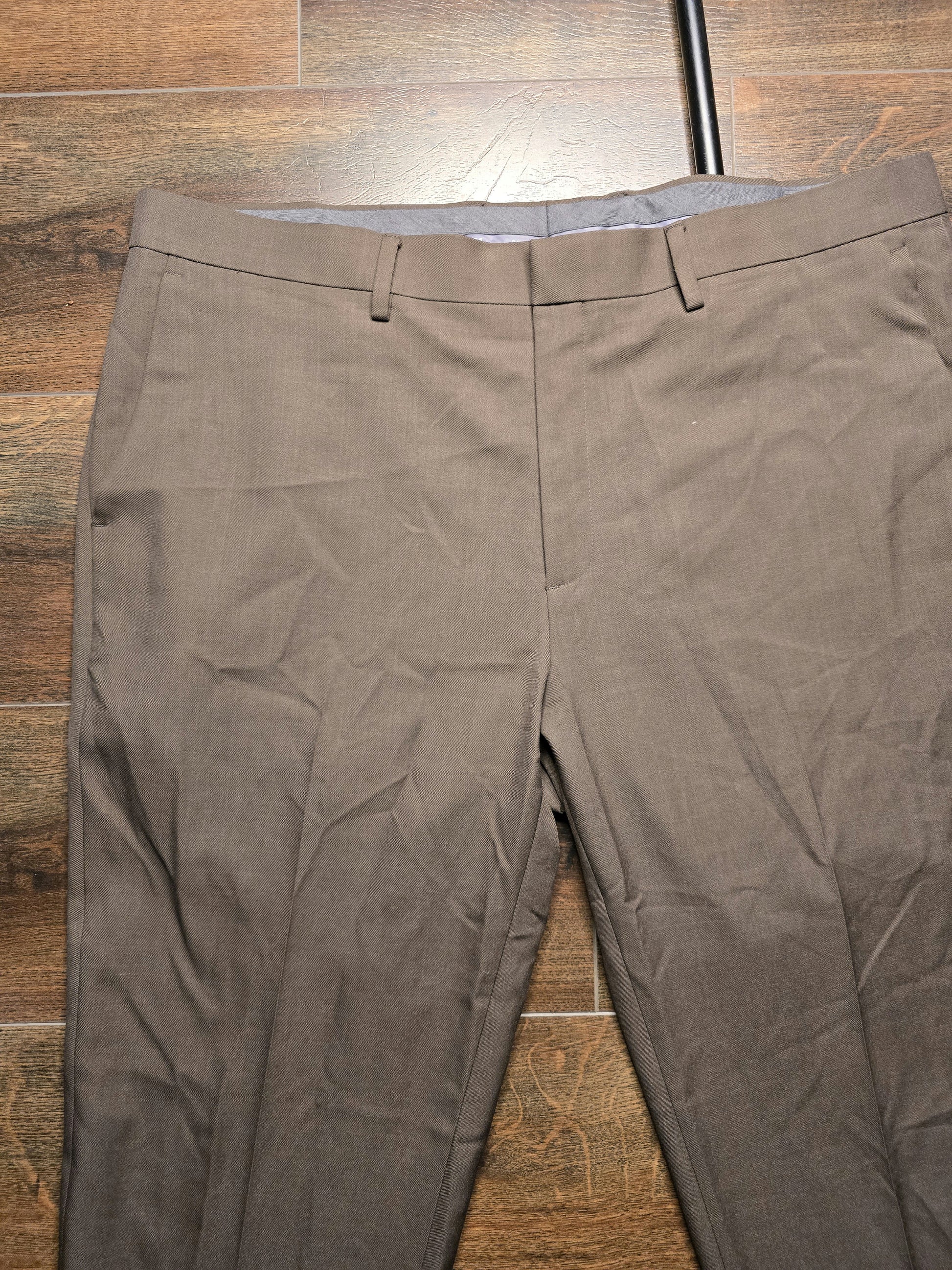 Men dress pants haggar slim fit 38x32 image 7