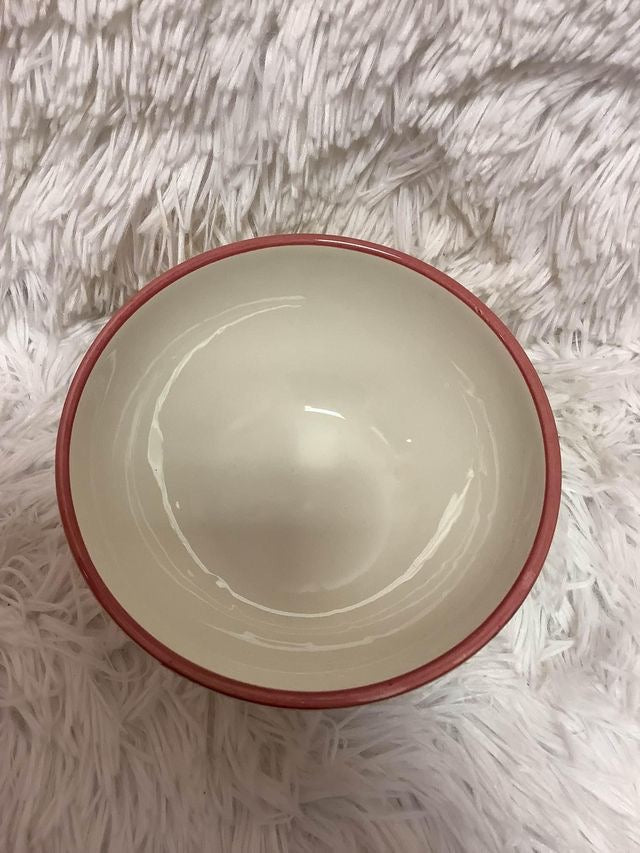Leaf decorated bowl image 3