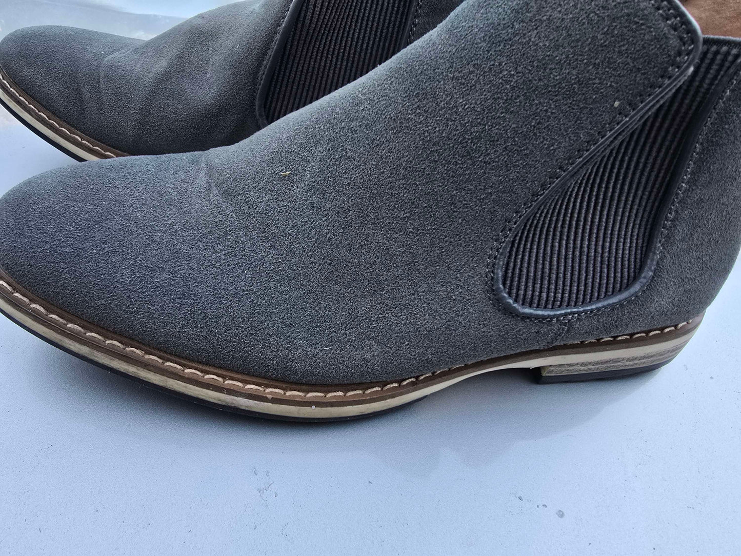 Men shoe size 7 image 4