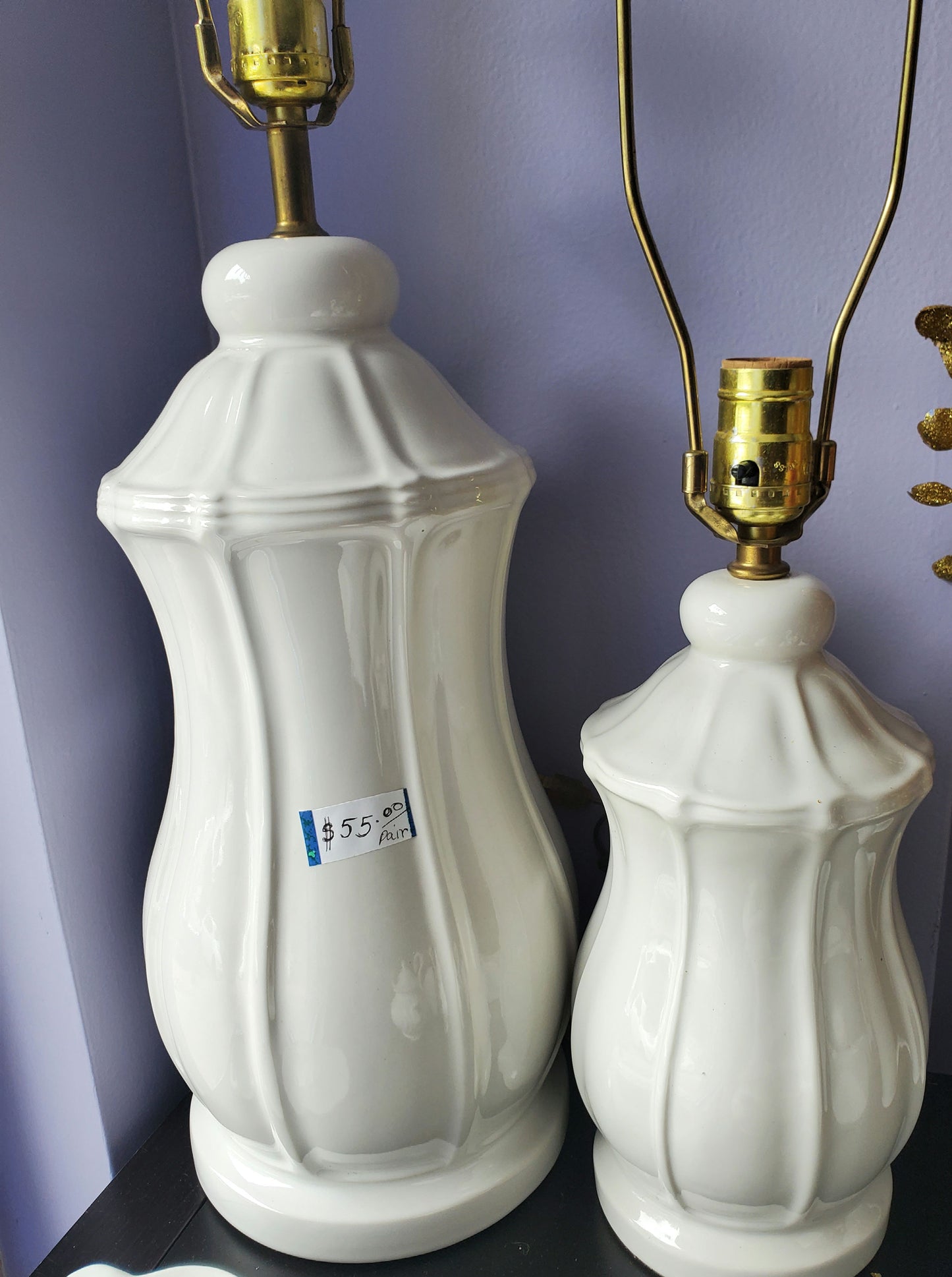 Pair white lamps image 0