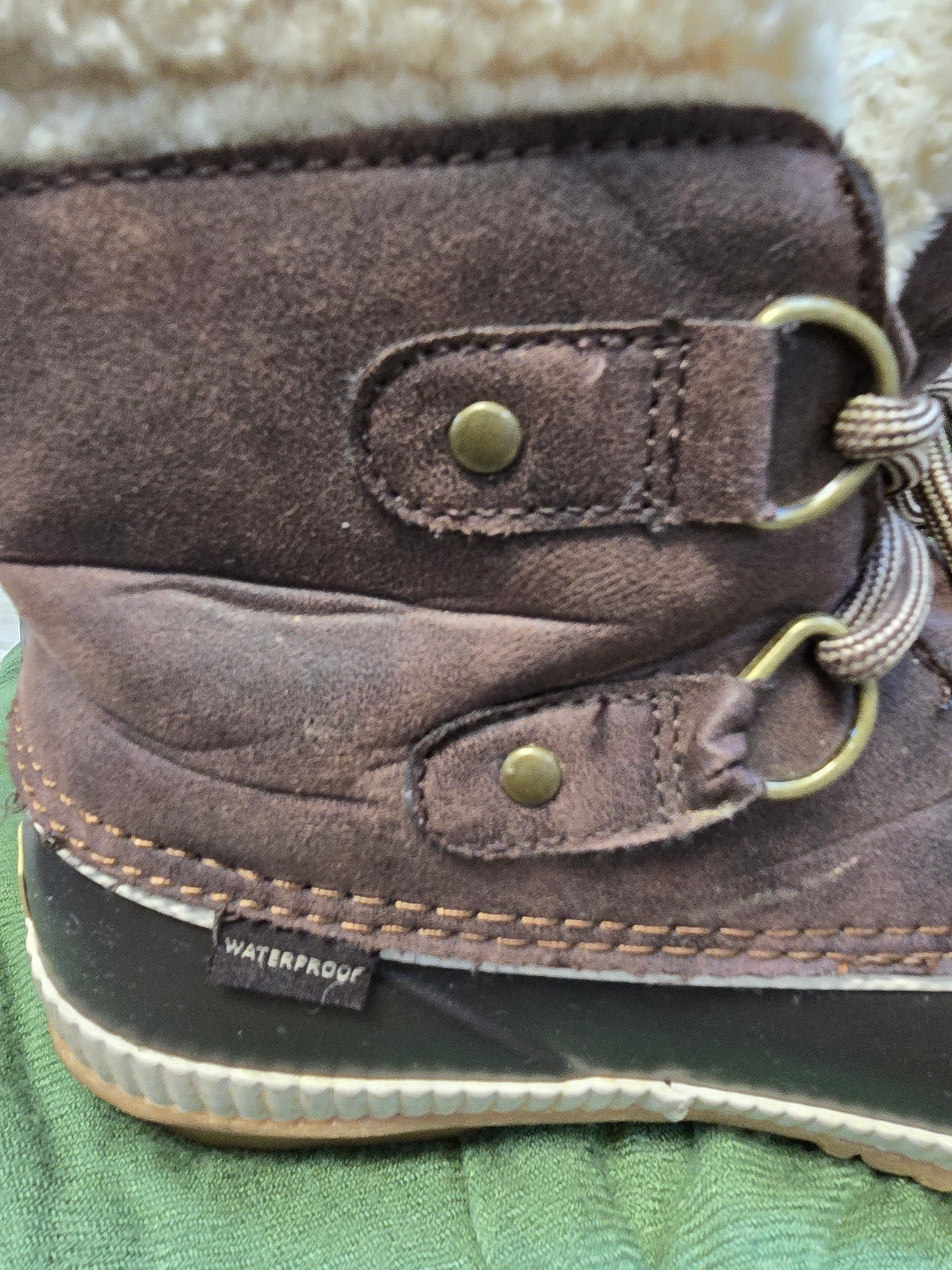 JB waterproof duck boots size 8.5 image 3