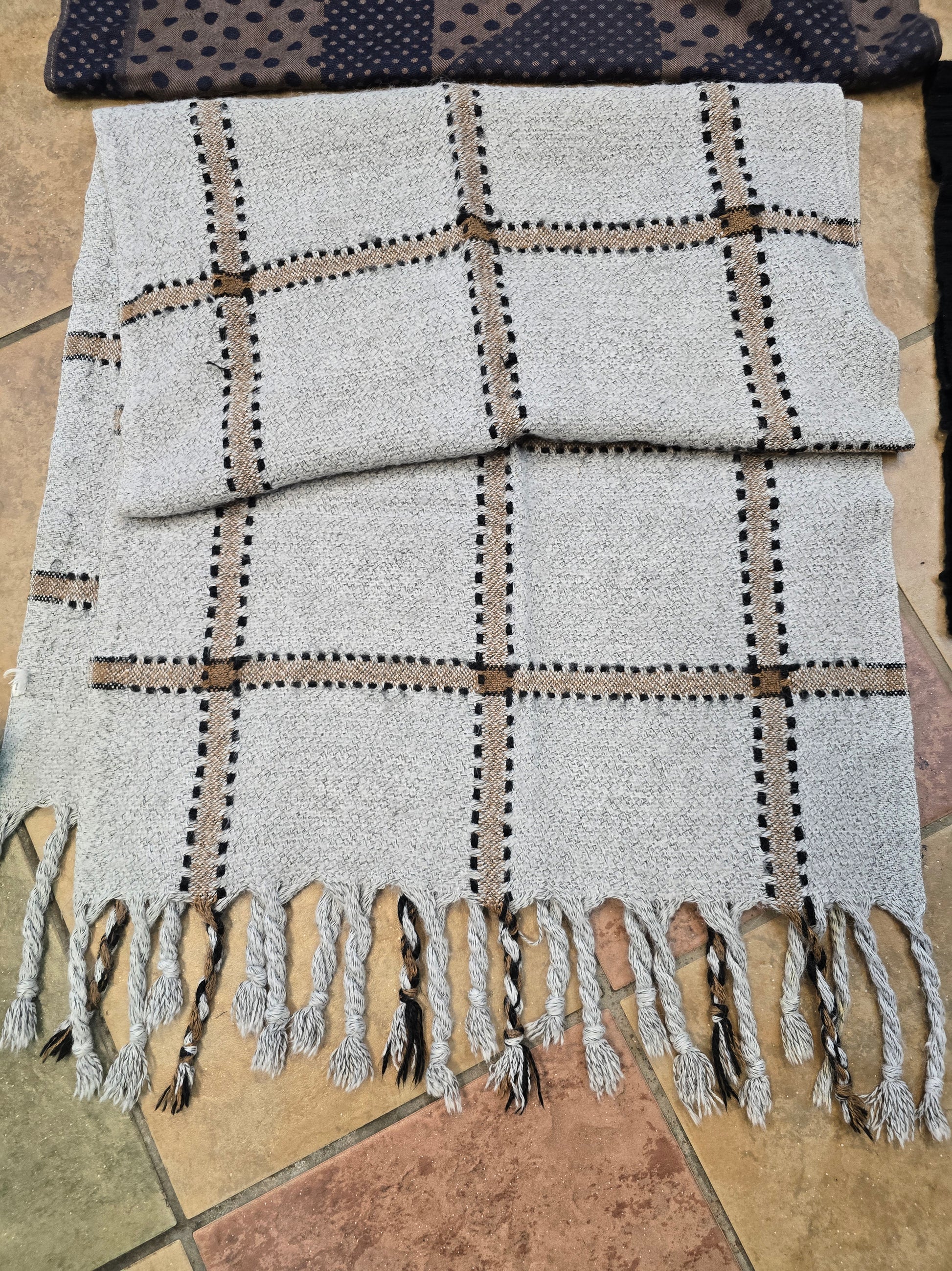 Large scarf image 2