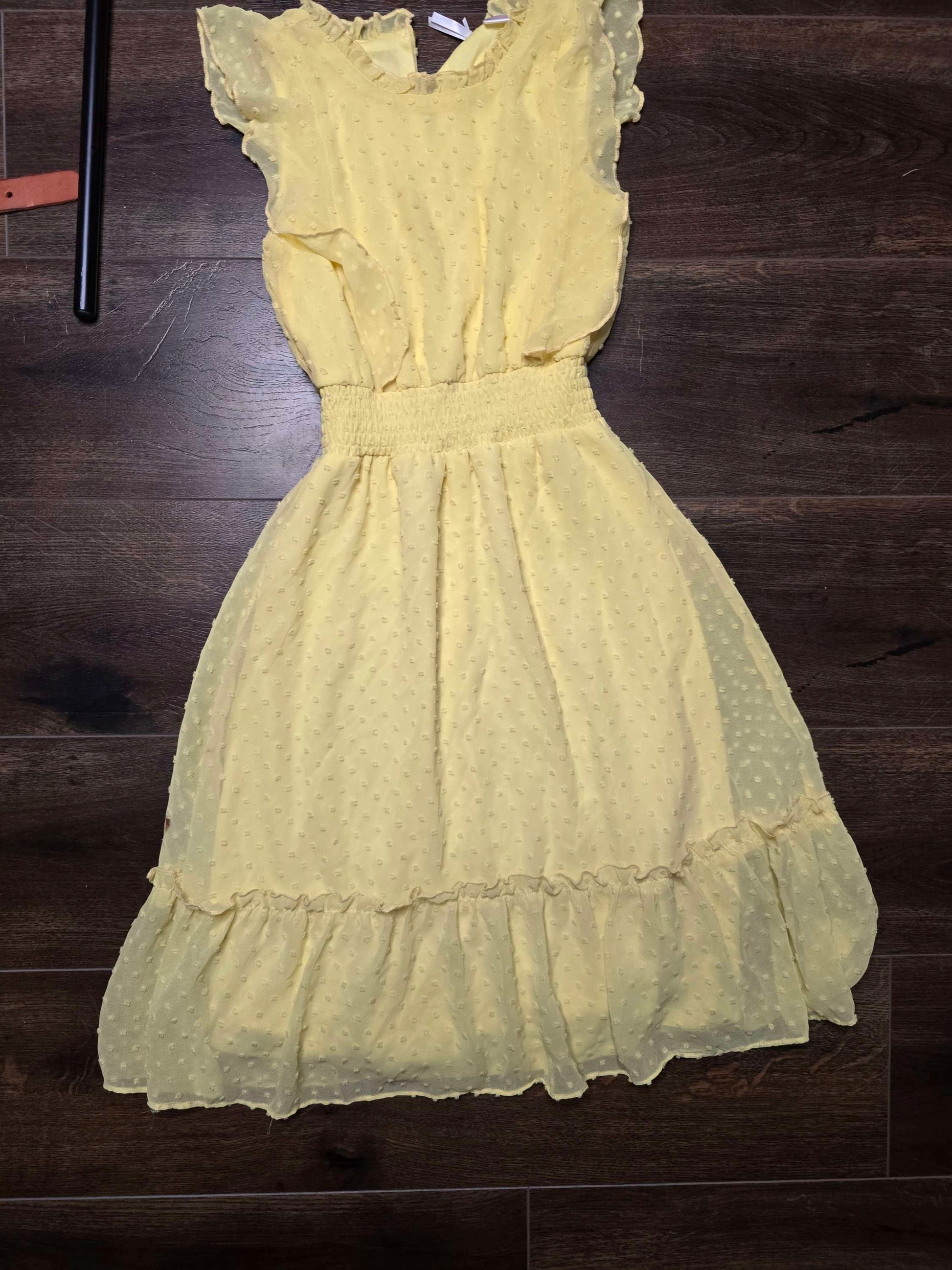 Girl yellow dress size 8 image 0