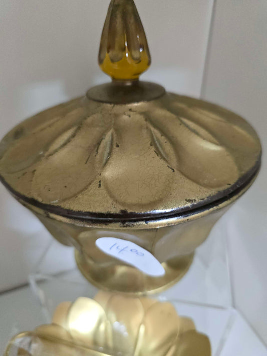 Gold color cover dish image 0