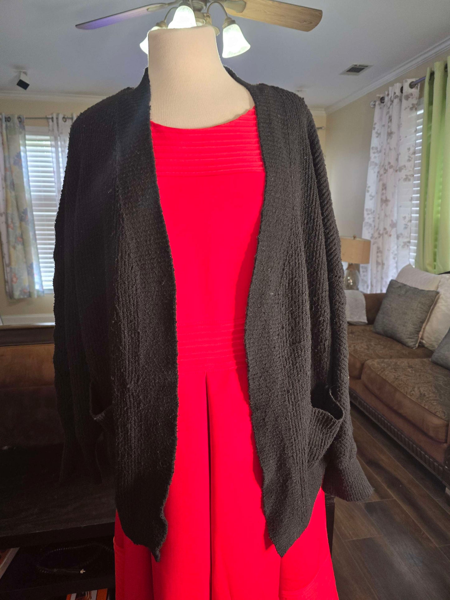 Black sweater my Maurice size 2xl image 2