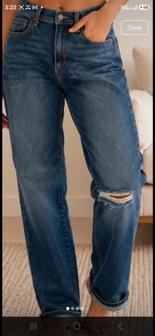 Sneak Peek Women’s Distressed Boyfriend Jeans – Size 13/29