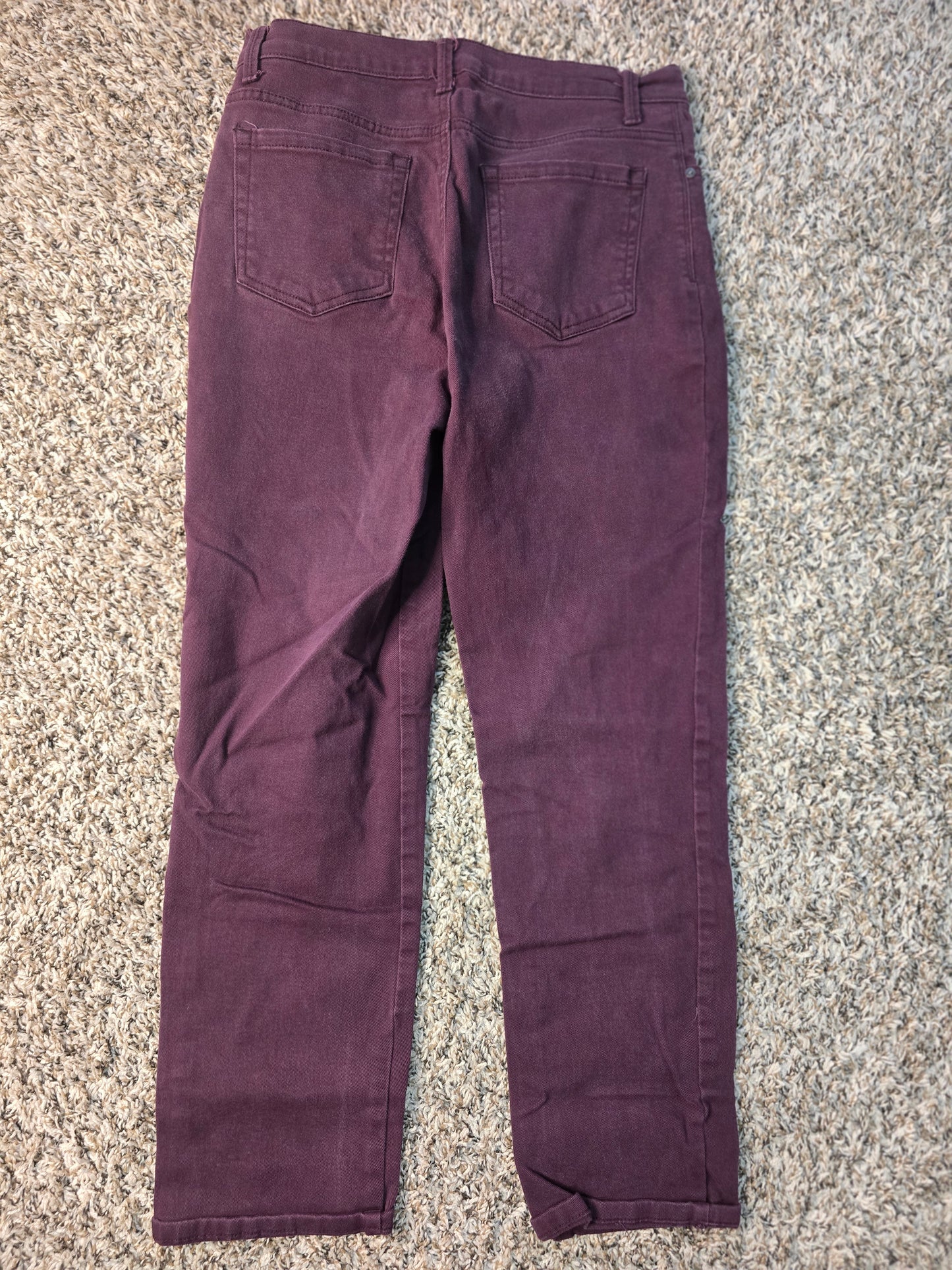 Gloria Vanderbilt Amanda Classic Fit Jeans – Burgundy/Wine – Size 10P