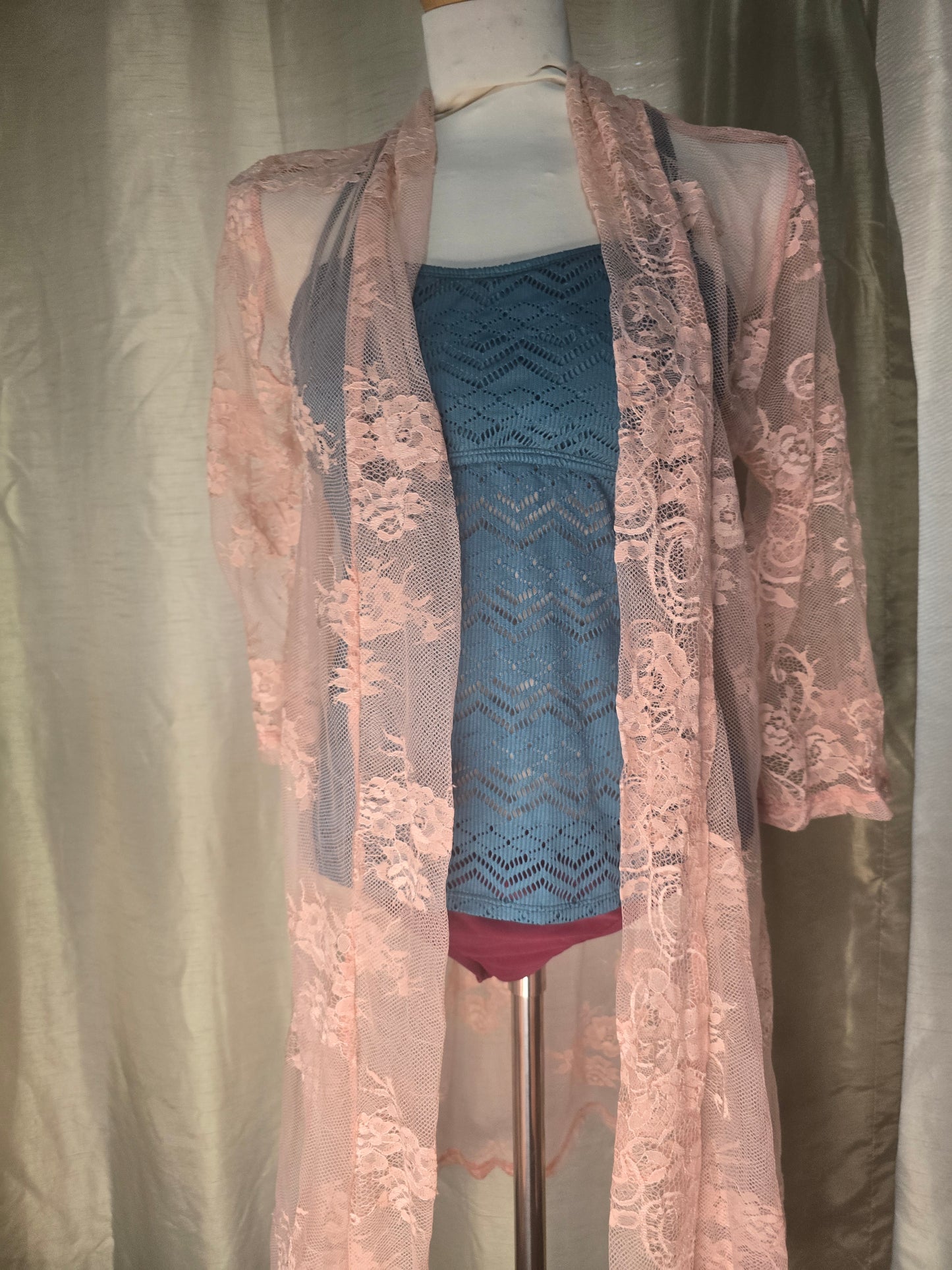 Eve & Maddie Pink Floral Lace Kimono Cover-Up – Size Large