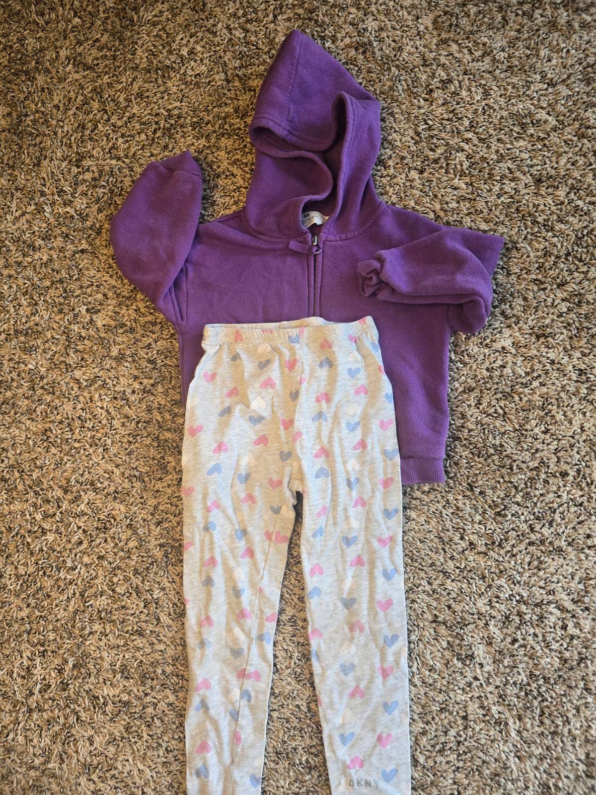 Girls H&M Purple Zip-Up Hoodie & DKNY Heart Print Leggings Set Size 4