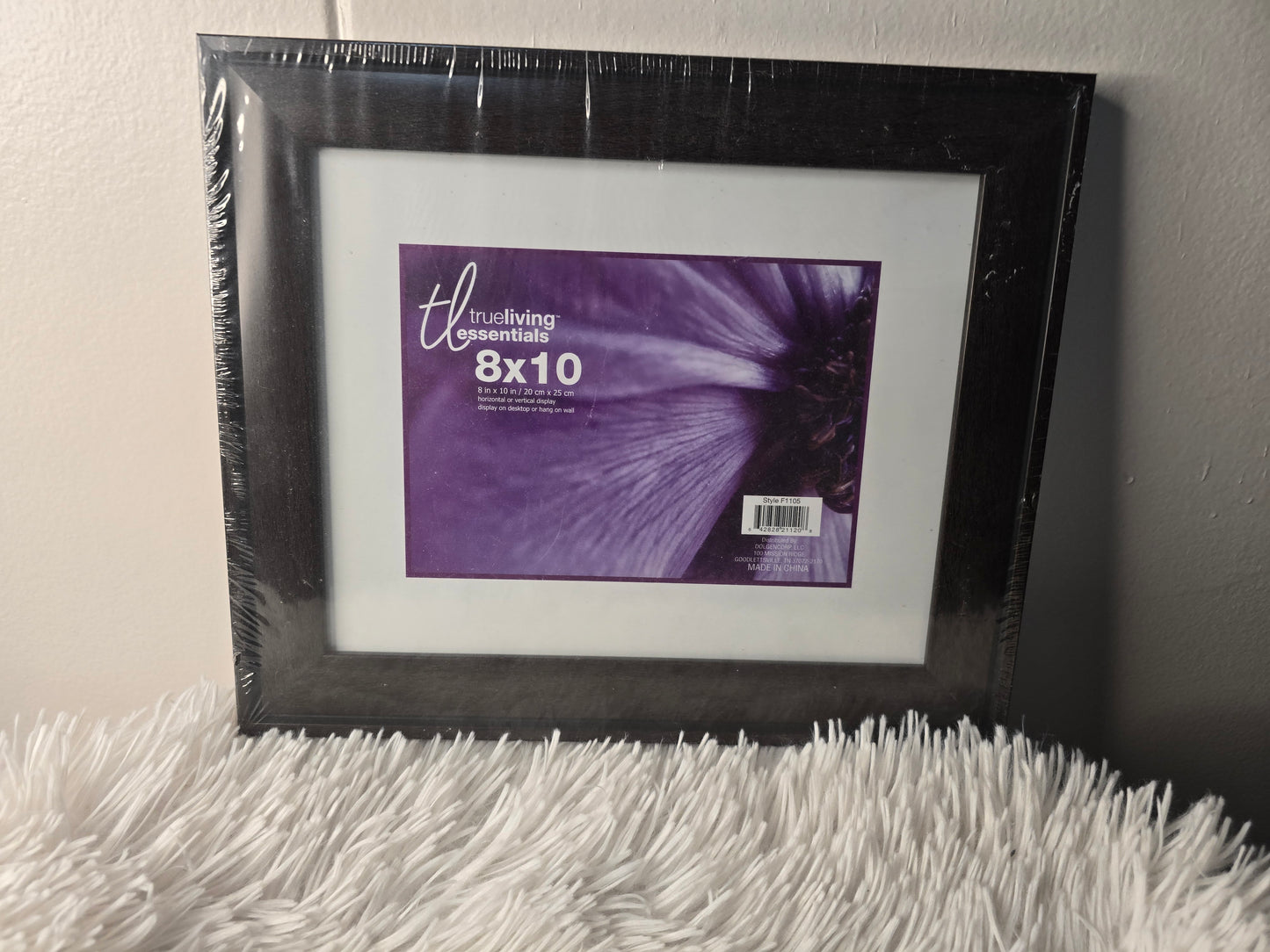 TrueLiving Essentials 8x10 Picture Frame
