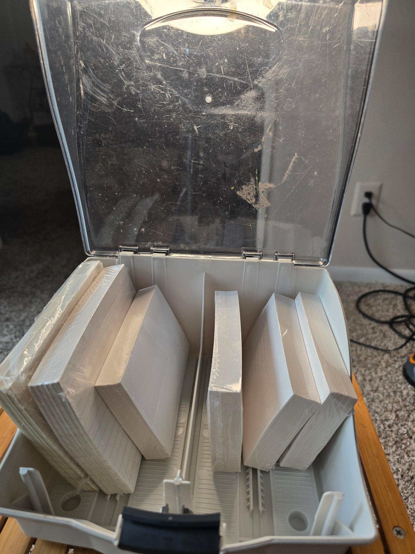 Fellowes Desktop Index Card/File Organizer with Clear Lid – Includes Index Cards