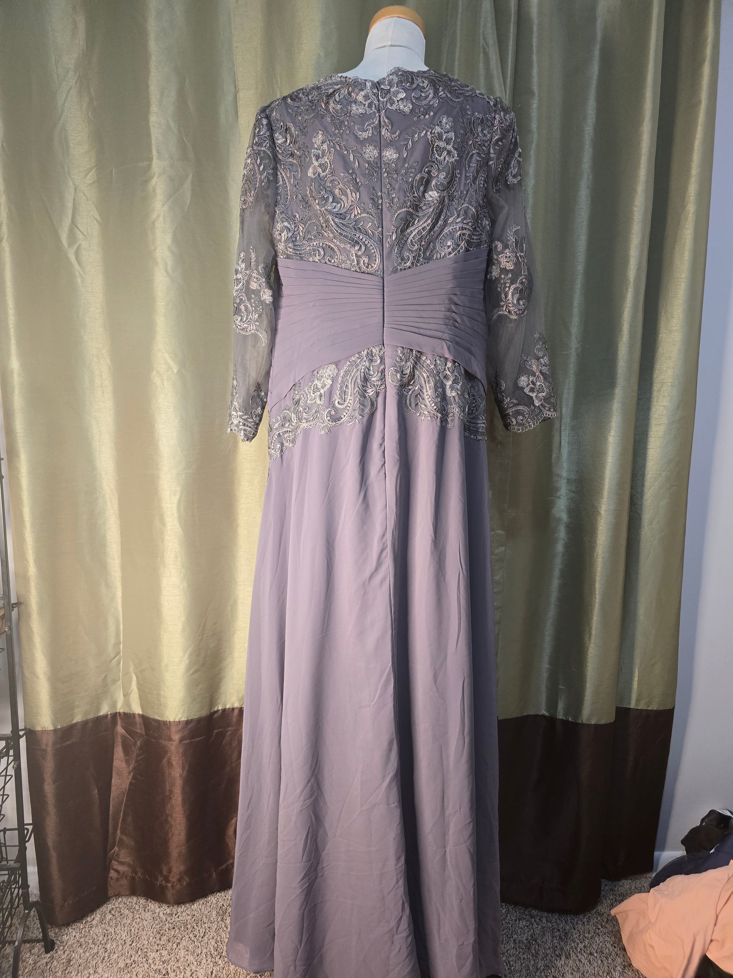 JJ's House Dusty Lavender Lace Formal Evening Gown – Women's Custom Size (See Measurements)