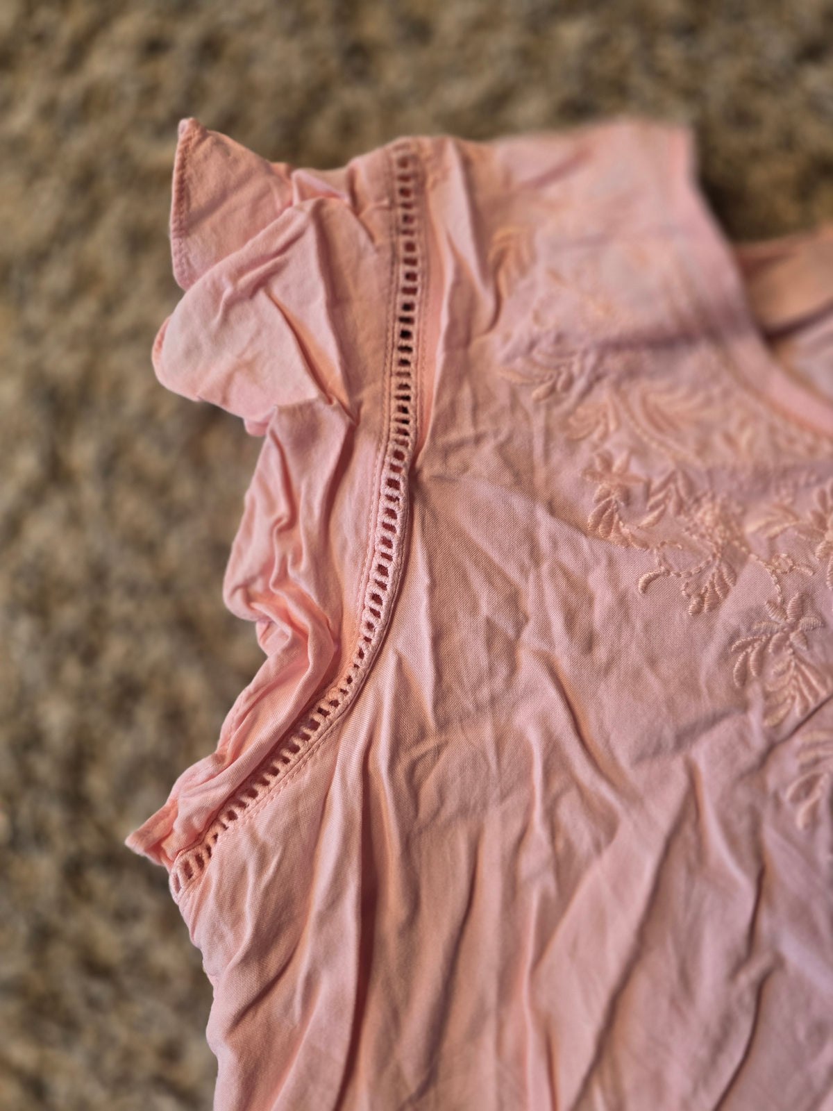Time and Tru Women’s Large Pink Embroidered Flutter Sleeve Boho Top L 12-14