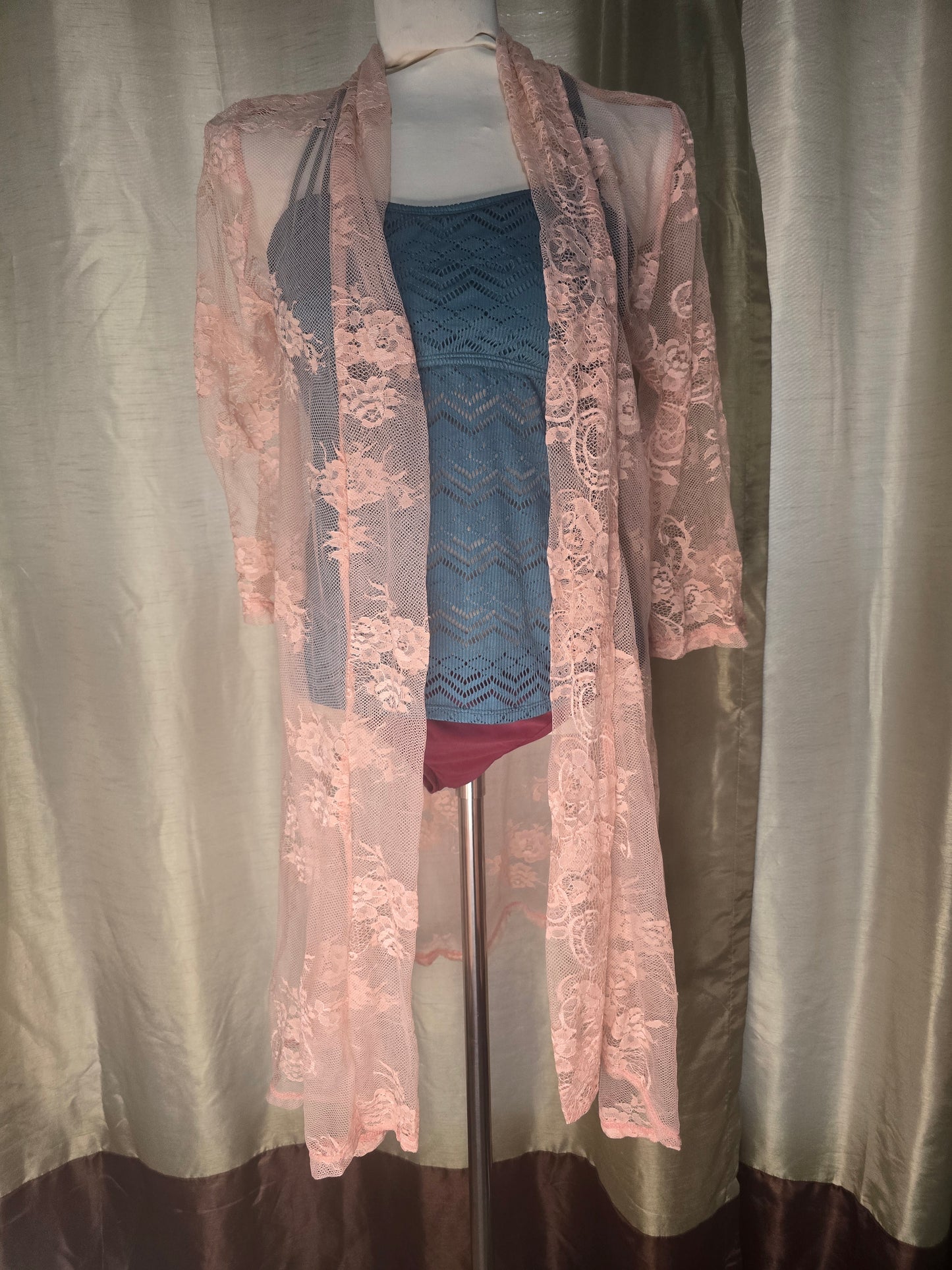 Eve & Maddie Pink Floral Lace Kimono Cover-Up – Size Large