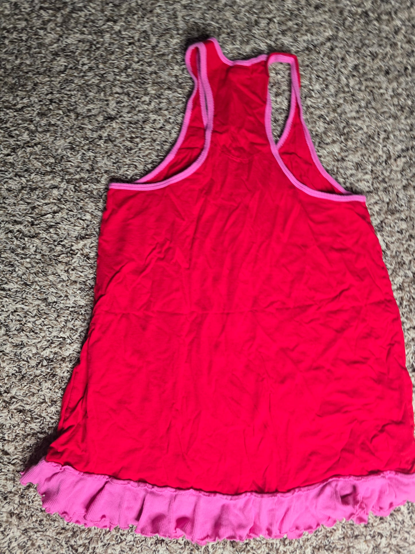 L.E.I. Sleeveless Racerback Tank Top – Women's Medium – Pink Graphic Ruffle Hem
