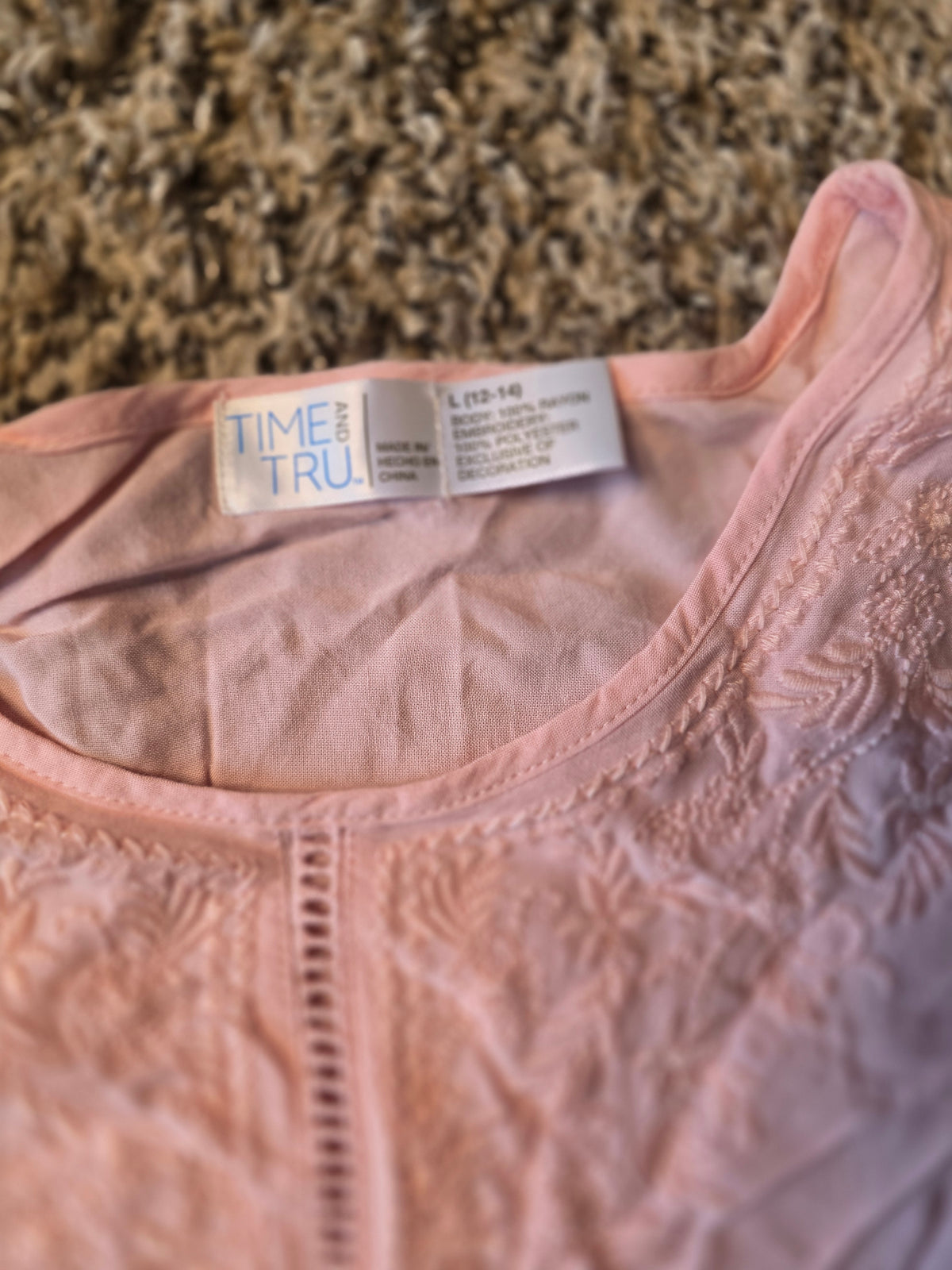 Time and Tru Women’s Large Pink Embroidered Flutter Sleeve Boho Top L 12-14