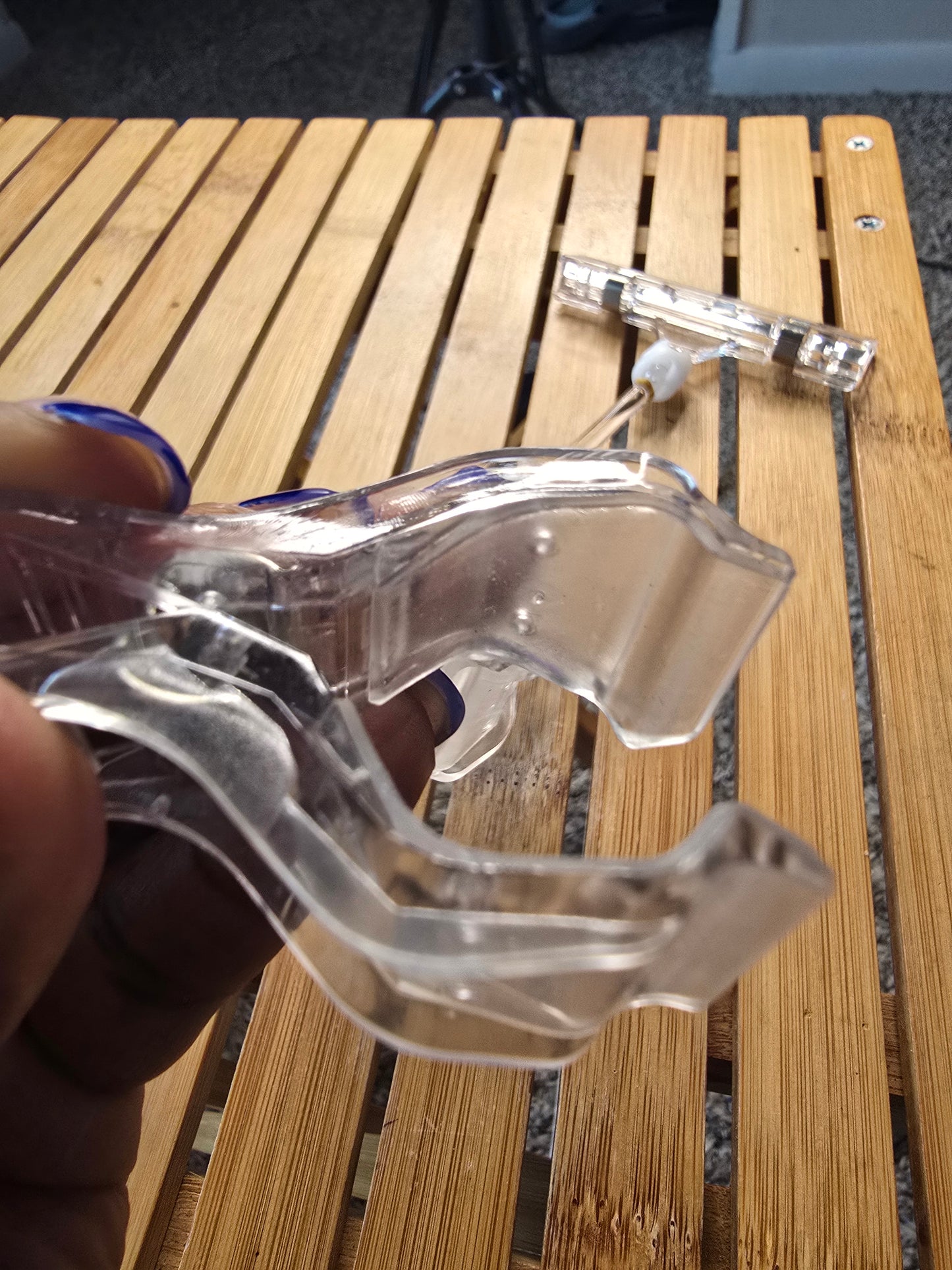 Set of 4 Clear Plastic Adjustable Retail Display Sign/Price Tag Clips