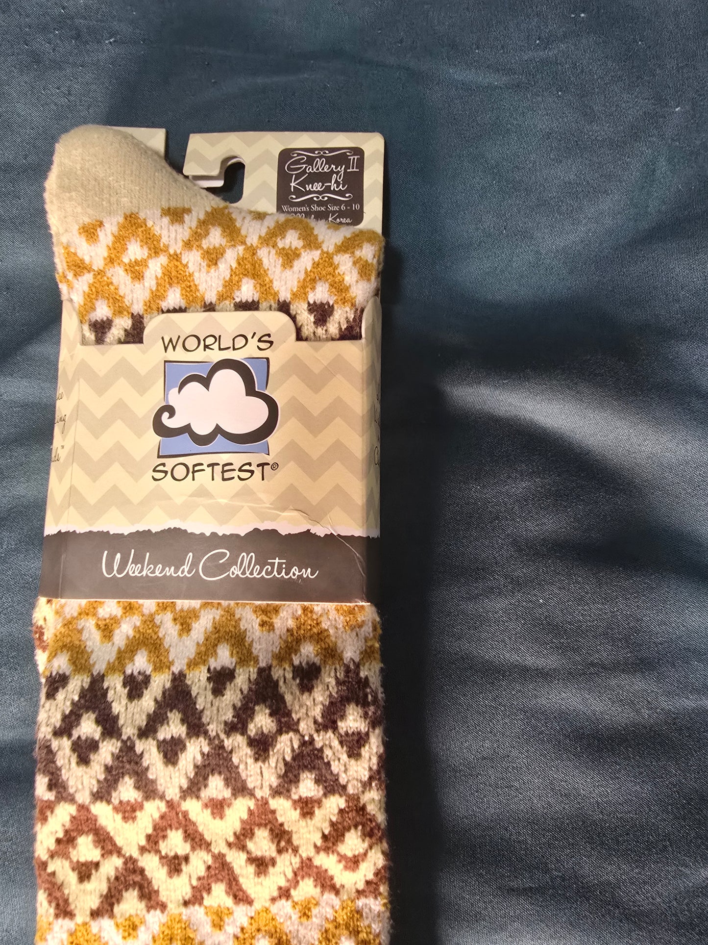 World's Softest Weekend Collection Gallery II Knee-hi Socks