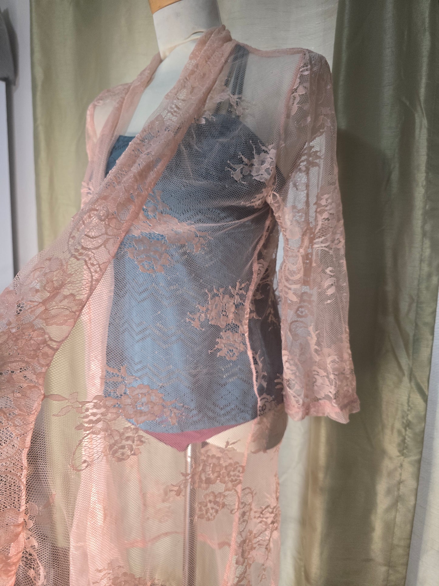 Eve & Maddie Pink Floral Lace Kimono Cover-Up – Size Large