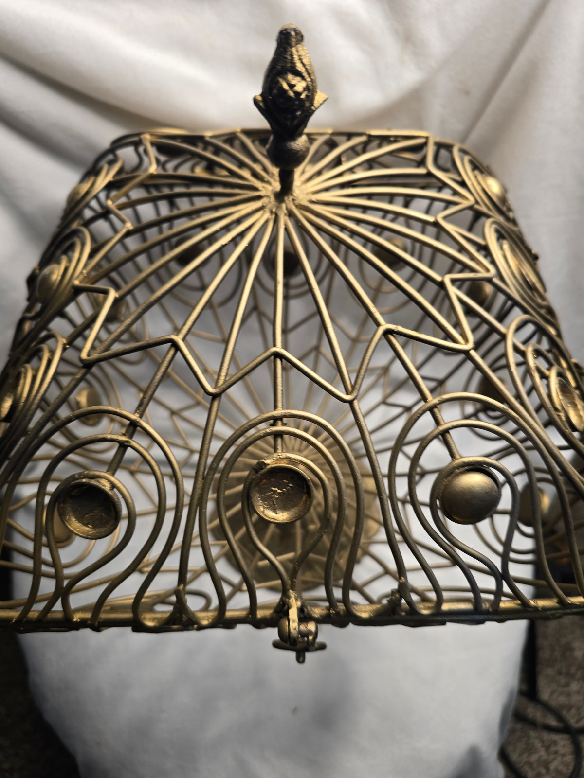 Ornate Gold Metal Wire Pedestal Basket with Lid Decorative Centerpiece
