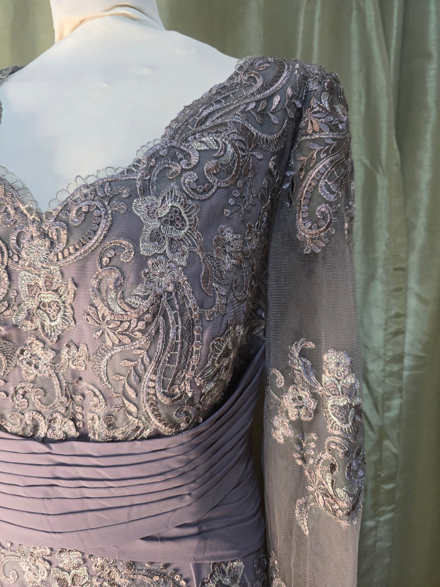 JJ's House Dusty Lavender Lace Formal Evening Gown – Women's Custom Size (See Measurements)