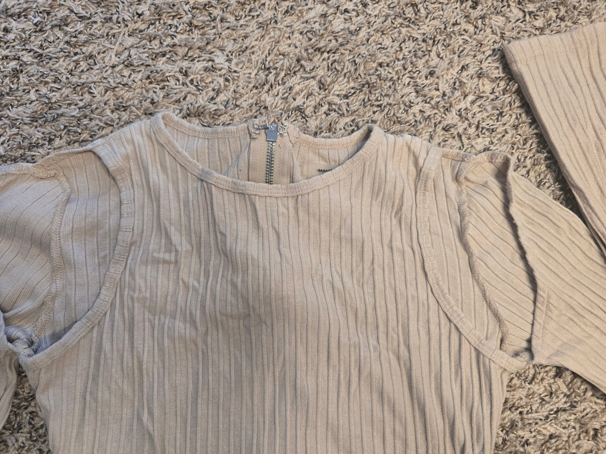 Long sleeve