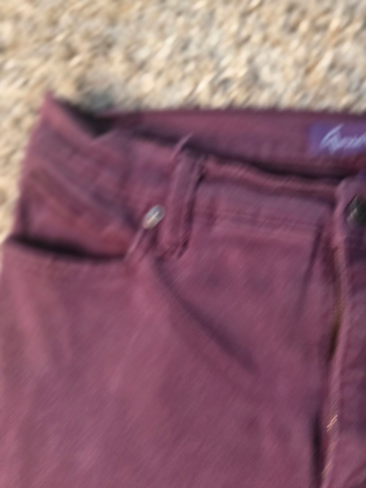 Gloria Vanderbilt Amanda Classic Fit Jeans – Burgundy/Wine – Size 10P