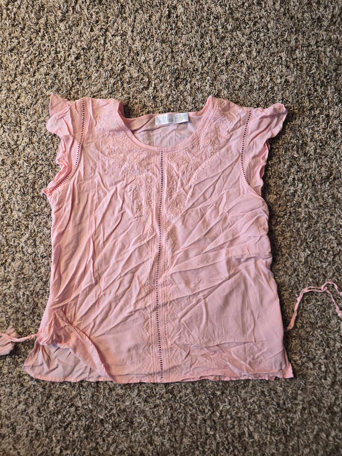 Time and Tru Women’s Large Pink Embroidered Flutter Sleeve Boho Top L 12-14