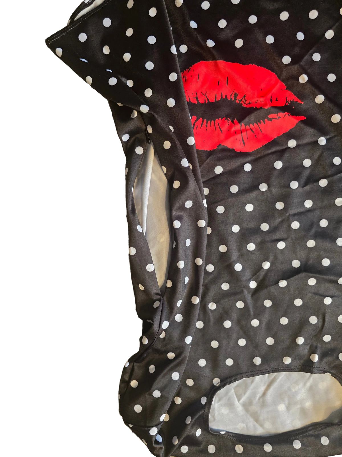 Explore Land Polka Dot Luggage Cover Size M – Red Lips Kiss Print Suitcase Protector