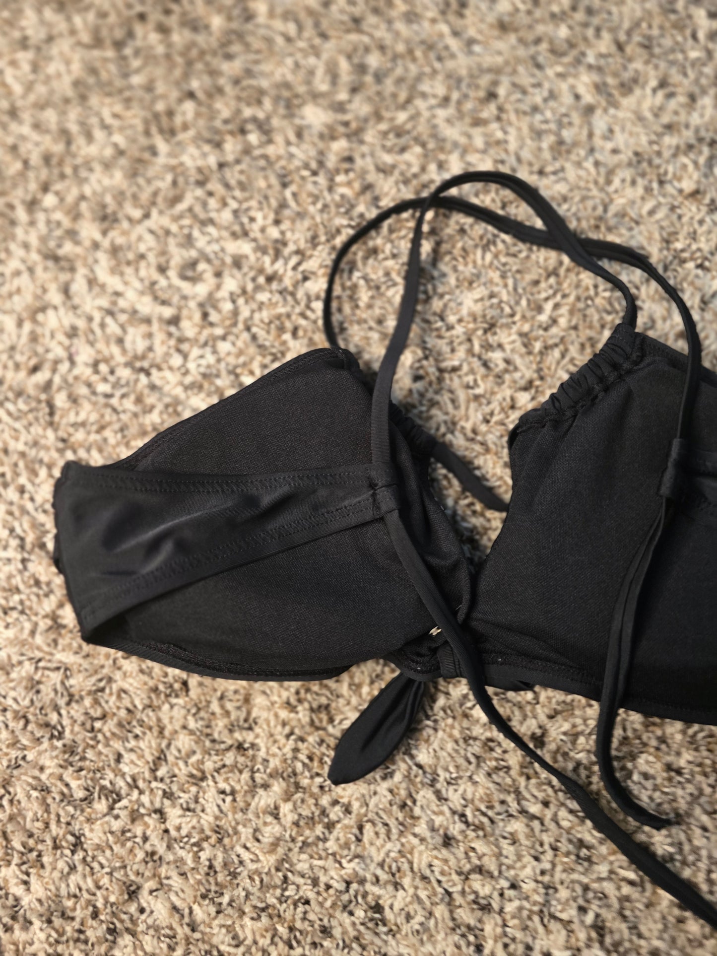 🖤 Black Halter Bikini / Swim Top – Sexy & Versatile