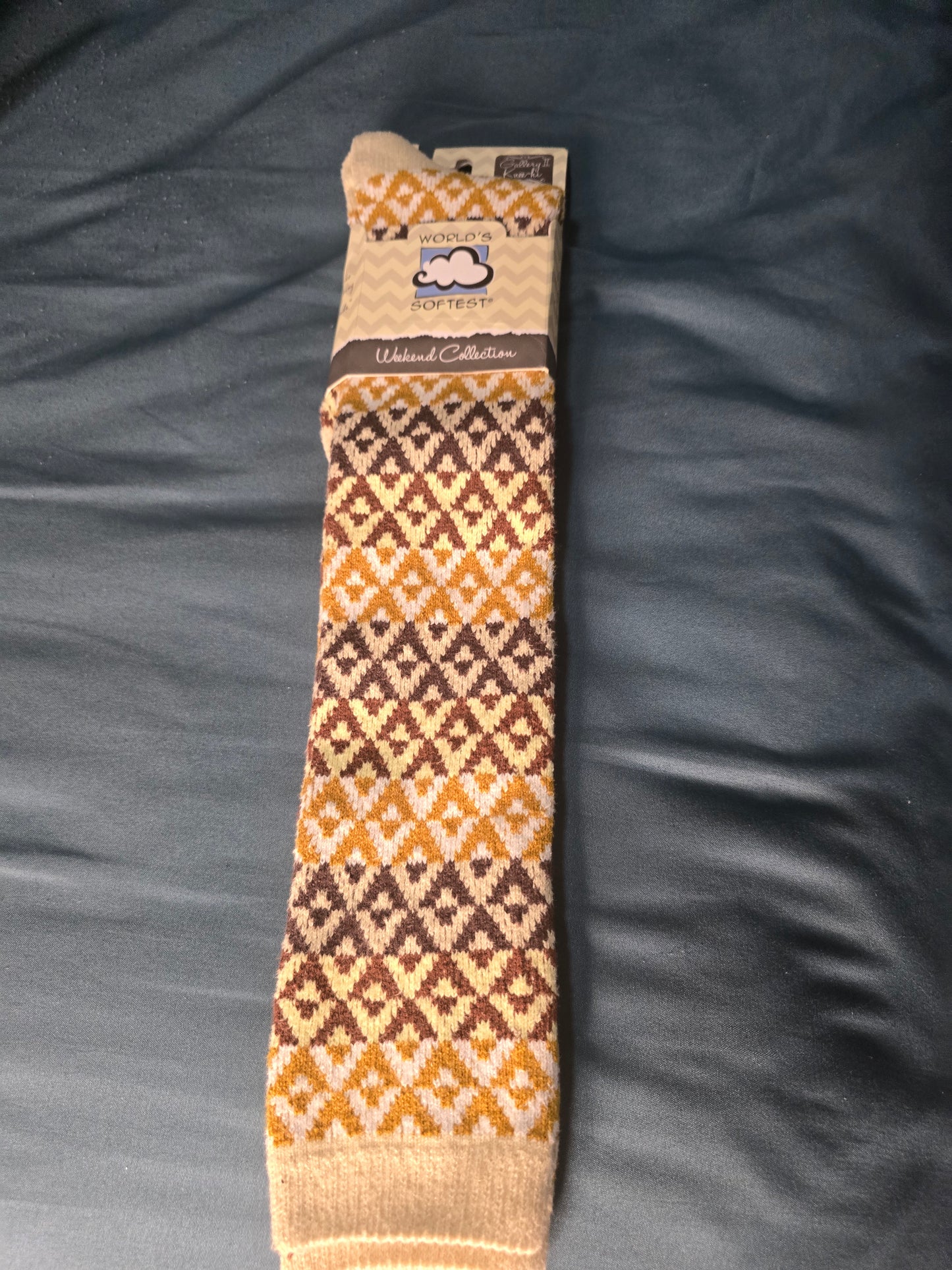 World's Softest Weekend Collection Gallery II Knee-hi Socks